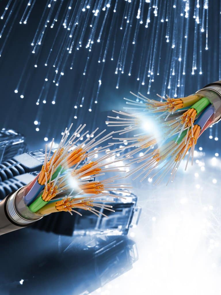 אינטרנט סיבים אופטיים הוט