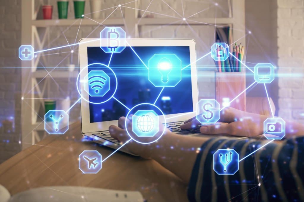 אינטרנט על תשתית הוט