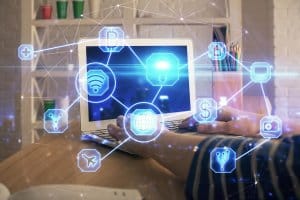 אינטרנט על תשתית הוט