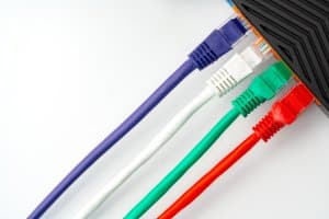 הוט תשתית וספק